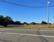 101 Calloway Road, King image