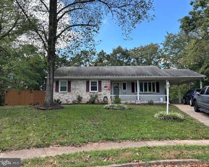 9906 Greenview Ln, Manassas