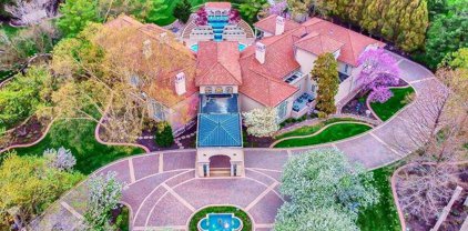 5550 Ward Parkway, Kansas City