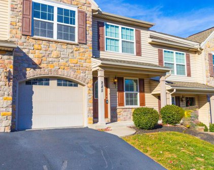 285 Fieldstone Ct Unit #96, New Cumberland