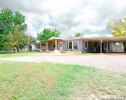 406 E Fulton St, Brackettville