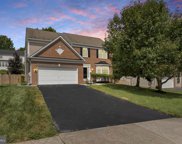 5880 Moonbeam Dr, Woodbridge image