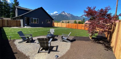 1002 Riddle Street, Darrington