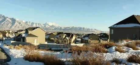 jordan heights neighborhood in south jordan
