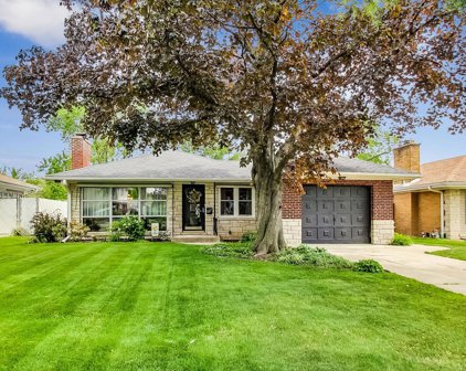 927 S Hillcrest Avenue, Elmhurst
