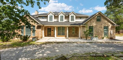 675 Cherry Ridge, Floresville