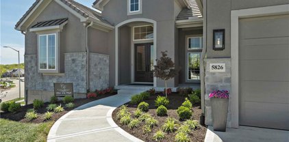 5826 N Lucerne Avenue, Kansas City
