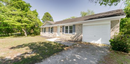 5322 Lawrence Drive, Wilmington
