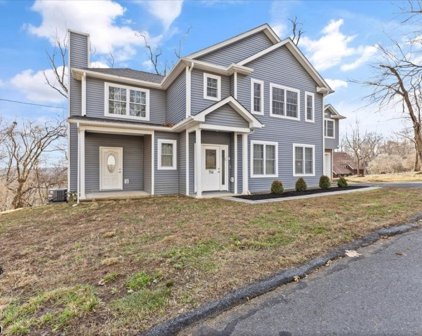 114 Preston Dr, Long Hill Twp.