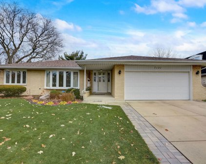 7131 Grand Avenue, Downers Grove