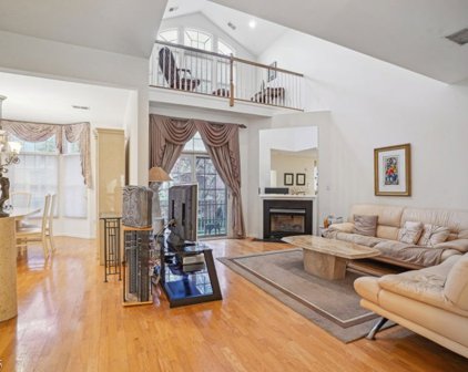 604 Turlington Ct, Livingston Twp.