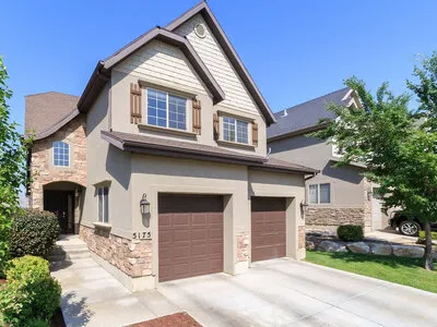 Winter Have neighborhood home at Traverse Mountain