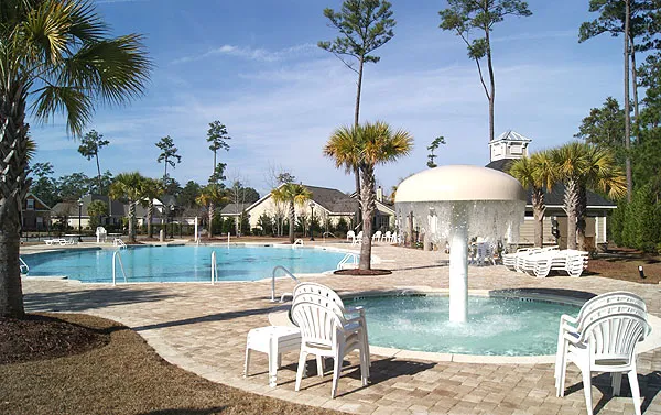 Windsor Plantation Pool and Jacuzzi
