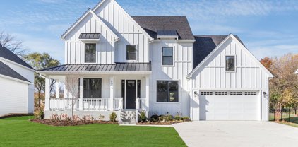 6010 Fairview Avenue, Downers Grove