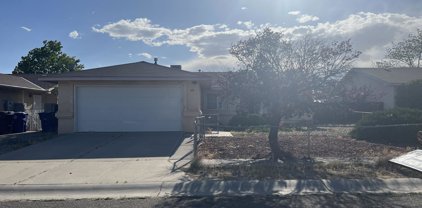 823 Sunwest Drive SW, Albuquerque