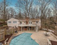 10200 Westford   Drive, Vienna image