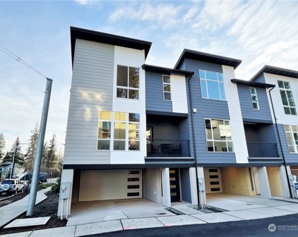 13710 Ash Way Unit #A6, Everett