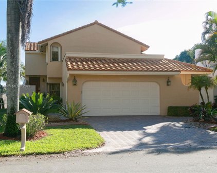 2805 Garden Dr, Cooper City