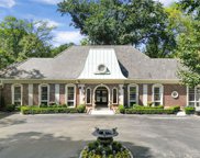 14 Overhills  Drive, Ladue image