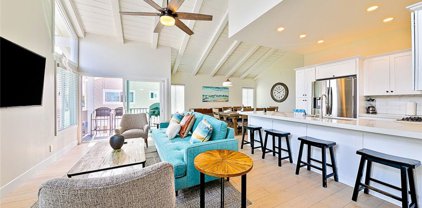 2711 W Balboa Boulevard, Newport Beach