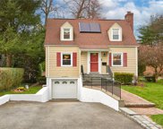 149 Clarence Road, Scarsdale image