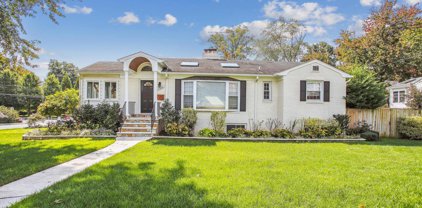 1200 Trinity Dr, Alexandria