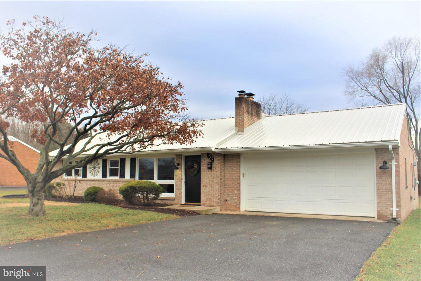 17319 Ontario Drive, Hagerstown, 21740
