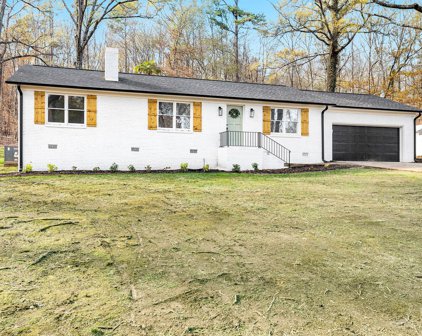 325 Hillcrest  Drive, Harrisburg