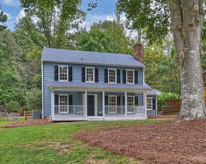 917 Winter Wood  Drive, Matthews