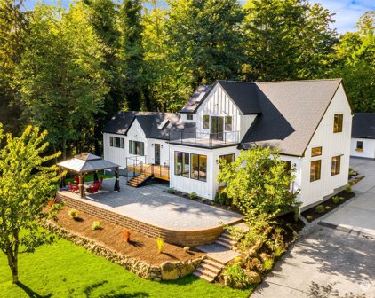 11303 207th Avenue SE, Issaquah