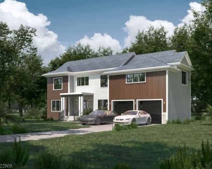 139 E Cedar St, Livingston Twp.