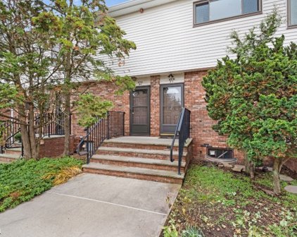 673 Dover Ct, Hillsborough Twp.