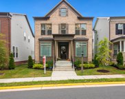 22888 Bubbling Brook   Drive, Brambleton image