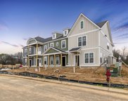 401 Drakes Way, Spring Hill image