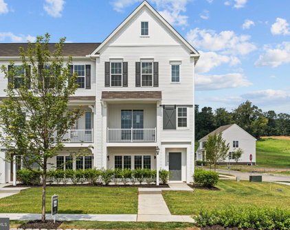 3230 Parade St, Mechanicsburg