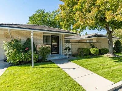 The Cottonwoods 55 plus community real estate information
