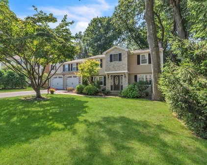 125 Hillcrest Ave, Longmeadow