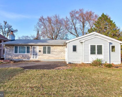 6800 Old Chesterbrook Rd, Mclean