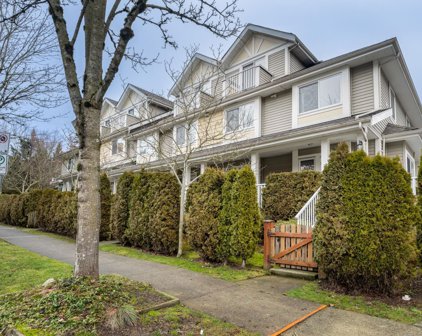 7136 18th Avenue Unit 2, Burnaby