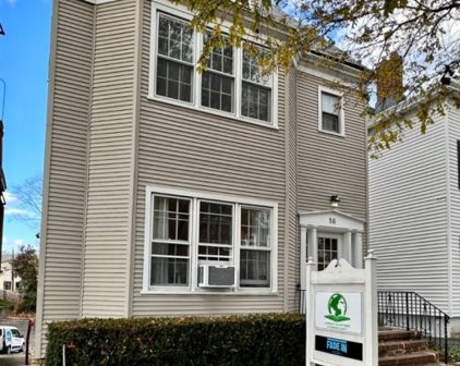 16 Elm St, Morristown Town