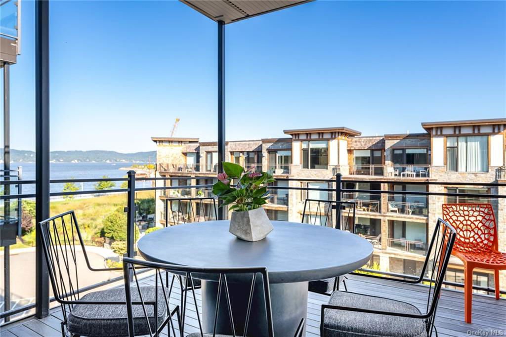 18 Rivers Edge Drive Unit 409, Tarrytown, 10591