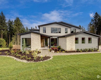 2717 220th Place SW, Brier
