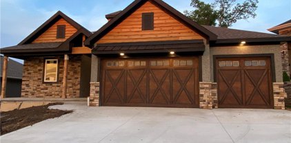 8808 W Freedom Street, Lenexa
