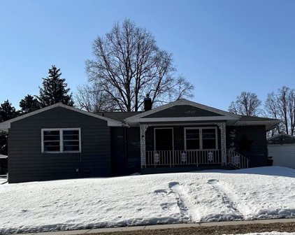 1009 W Ash Ave, Mitchell