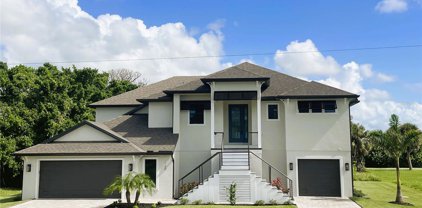 100 Pompano Street, Placida
