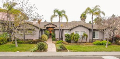 521 Las Estancias Drive, Chula Vista