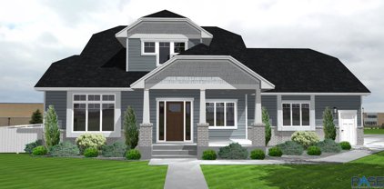 6801 E 37th St, Sioux Falls