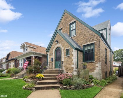 3318 Vernon Avenue, Brookfield