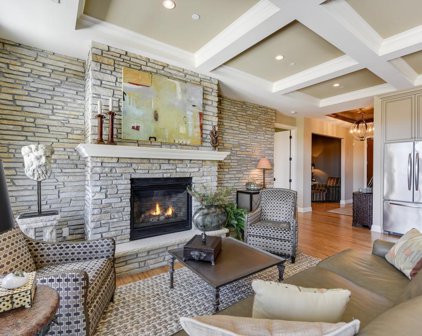 875 Lake Street N Unit #413, Wayzata