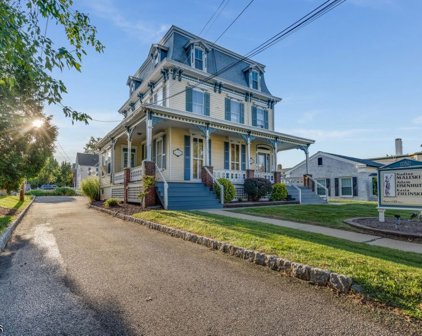 169 Main St, Flemington Boro